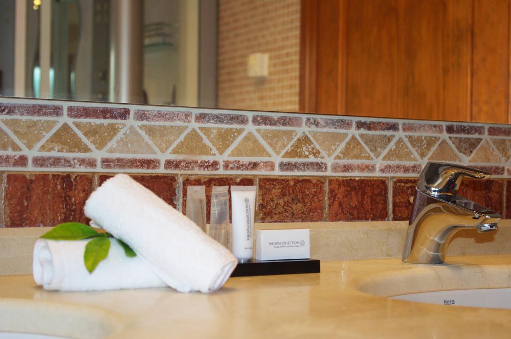 Villa Conmigo Bed & Breakfast Alhaurin de la Torre Exterior photo